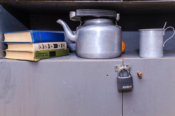 9ZtHNK8YRP4 Камера заключенного