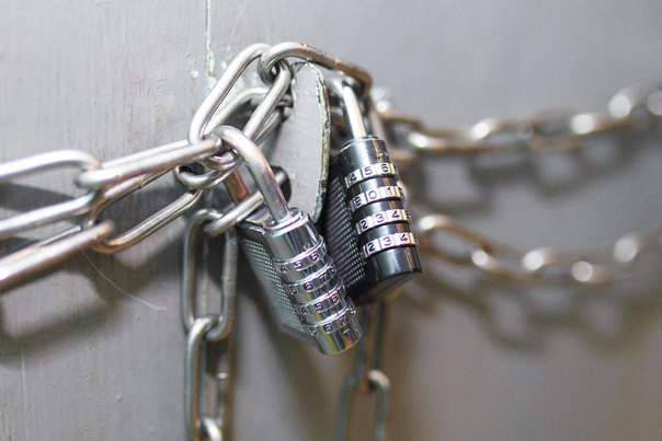 pL4v8DSBzrw Камера заключенного